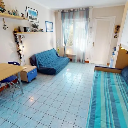42ob - Beau Avec Immense Terrasse Et Garage Privé Menton